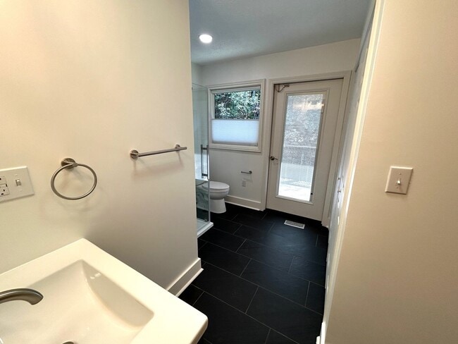 Building Photo - Central AVL - Large Custom Built Home with...