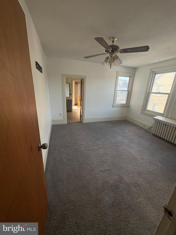 Building Photo - 529 S Main St