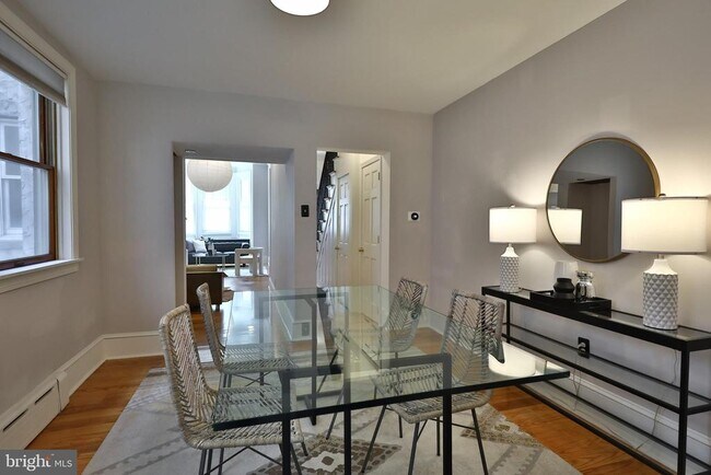 Building Photo - 2805 Poplar St