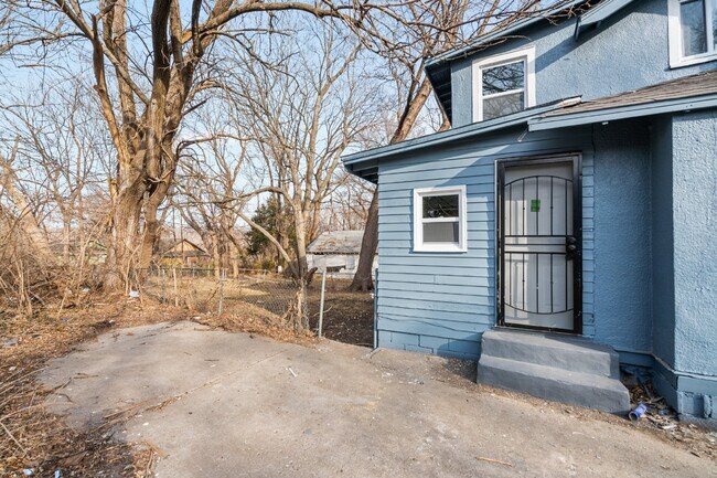 Building Photo - Charming 2 Bed, 1 Bath Rental Home in Kans...