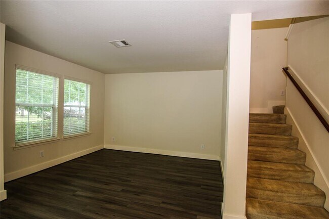 Building Photo - 6331 Torrance Elms Ct
