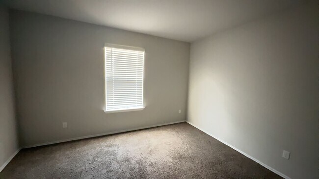 Building Photo - 8919 Cantera Rdg Rd