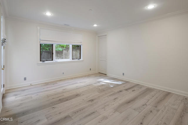 Building Photo - 980 Ellington Ln