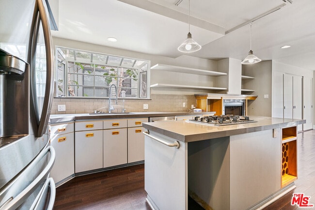 Building Photo - 4920 Marathon St