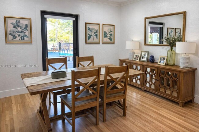 Building Photo - 5827 SW 29th St