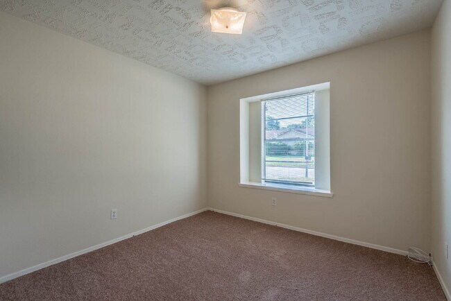 Building Photo - 8314 Poplar Ridge Ln