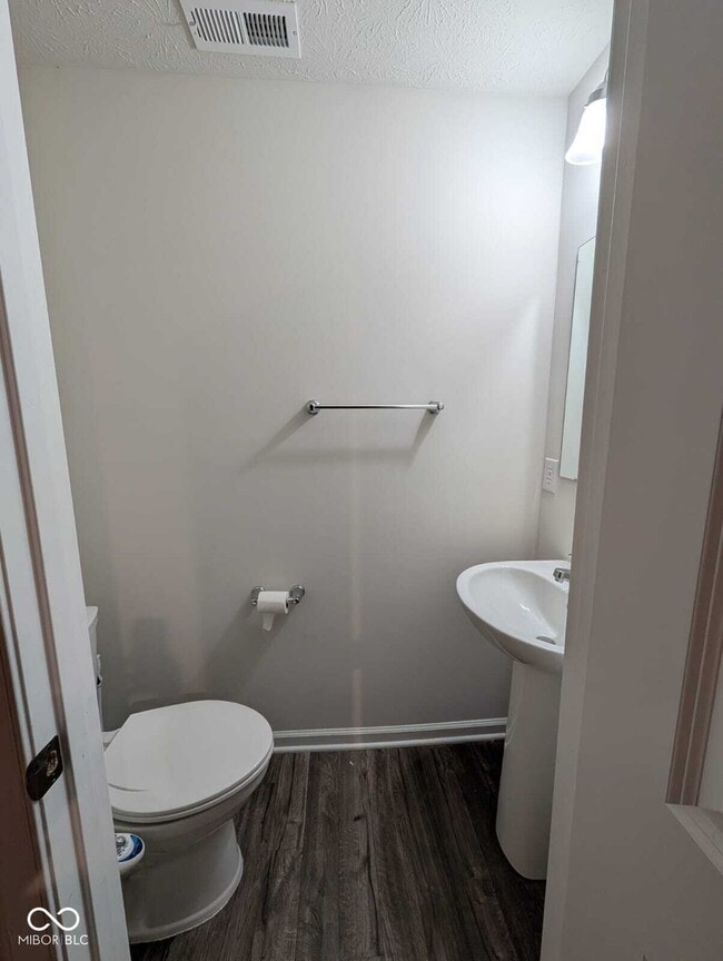 Building Photo - 128 Traditions Pass