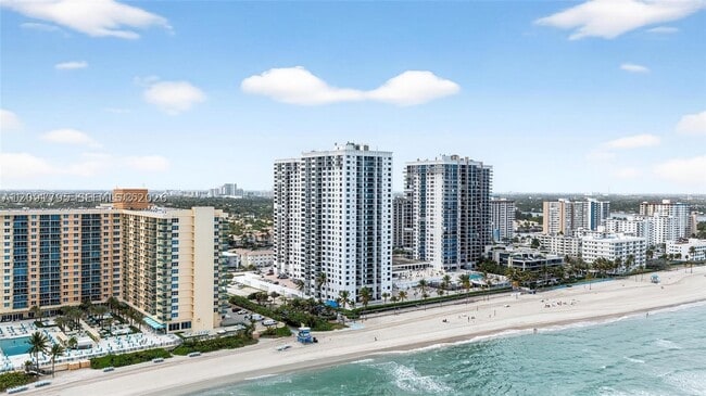 Building Photo - 2301 S Ocean Dr