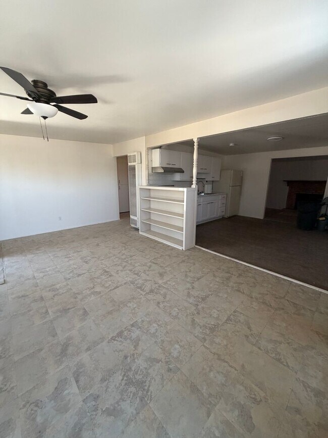 Building Photo - AVAILABLE NOW $200 off First Month Rent