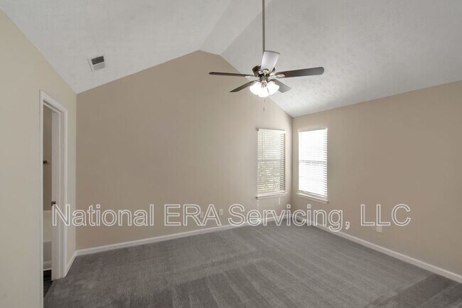 Building Photo - 123 Willow Springs Ln