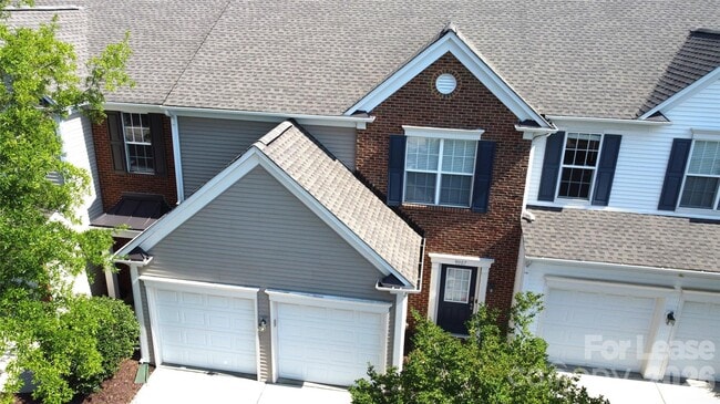 Building Photo - 9007 Bishop Crest Ln