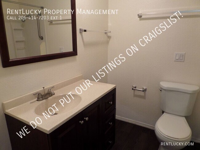 Building Photo - 218 3rd Ave SW