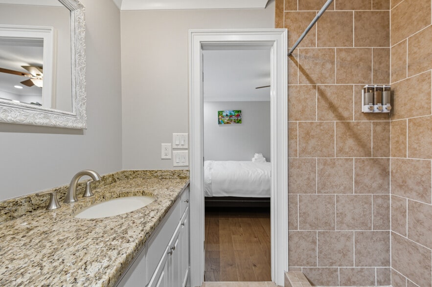 Building Photo - 4541 Coopers Creek Pl SE