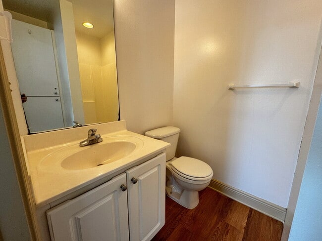 Building Photo - Historic Downtown | 4BR/4BA | Near Flagler College