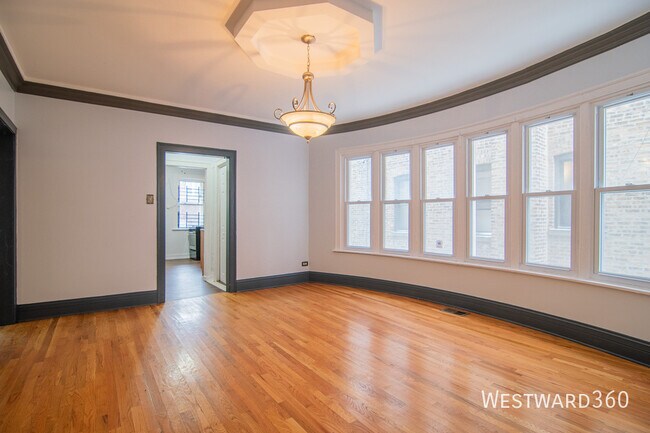 Building Photo - 7640 S Phillips-1