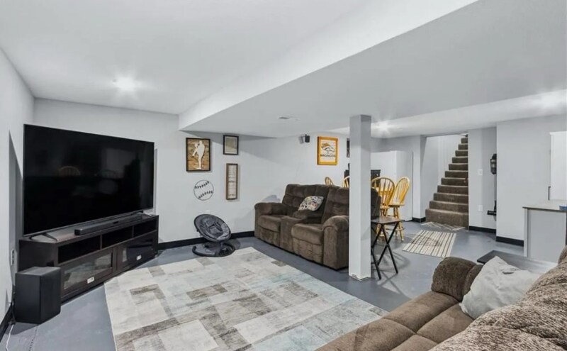 Building Photo - 3910 Nebraska Ave