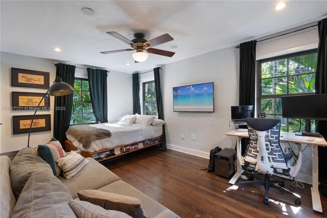 Building Photo - 4086 Raynolds Ave