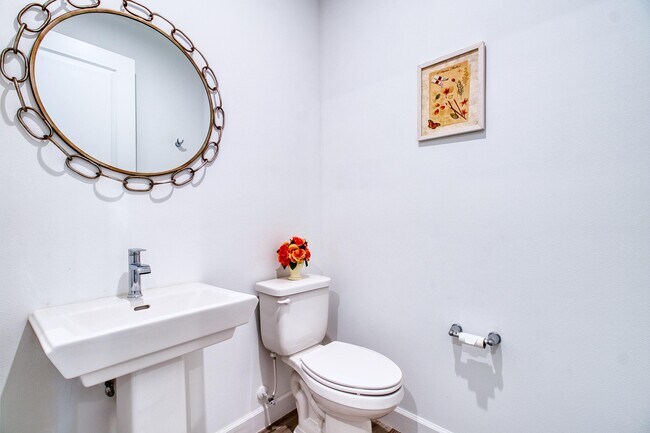 Building Photo - 10407 SW Aquila Wy