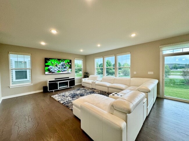 Building Photo - Newly Built 5-bedroom featuring luxe finishes and a spa-inspired master suite.