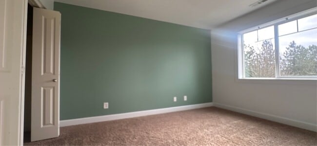 Building Photo - 913 Pintail St