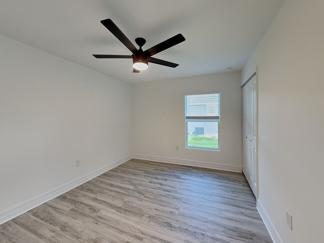 Building Photo - 3118 NW 18th Terrace