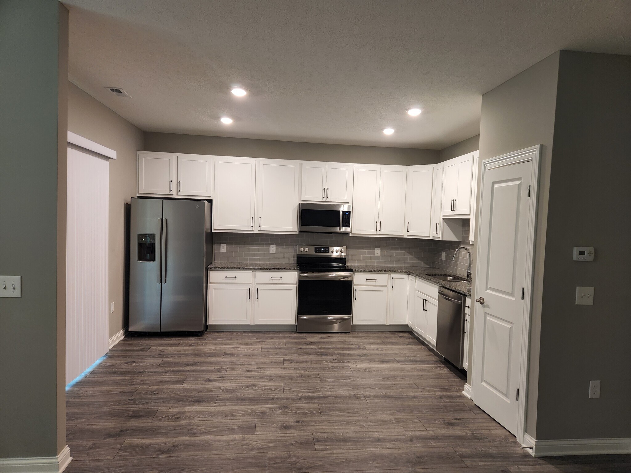 Building Photo - 333 Maddalena Ln