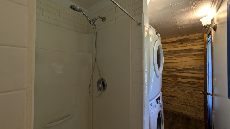 Building Photo - 808 White Ave