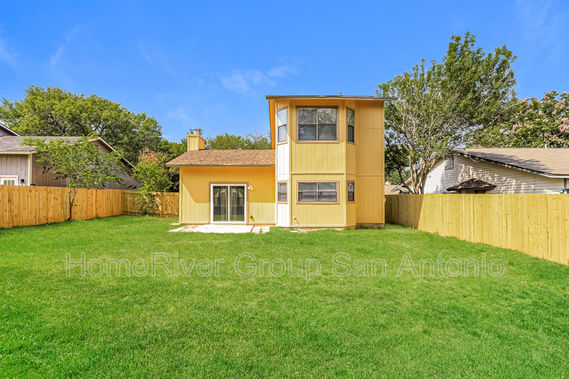 Building Photo - 8714 Ridge Mile Dr