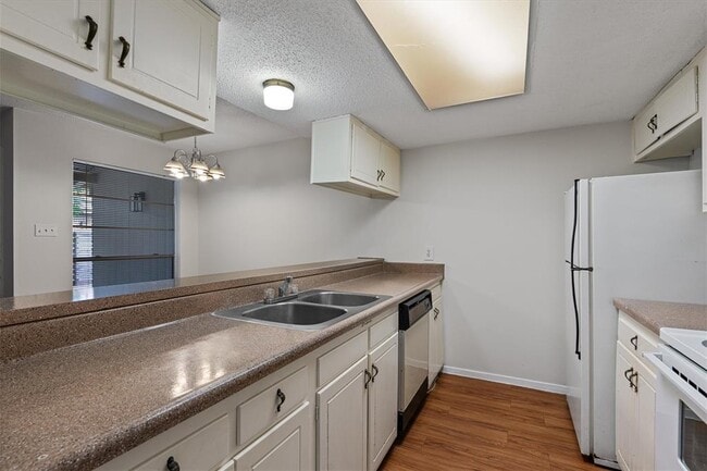 Building Photo - 3426 Willowrun Dr