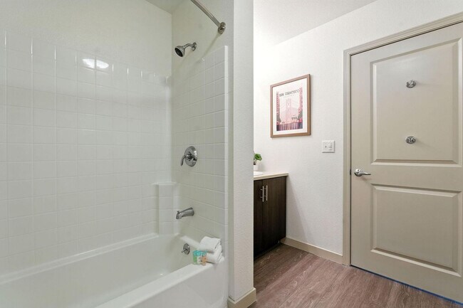 Building Photo - 1155 4th St