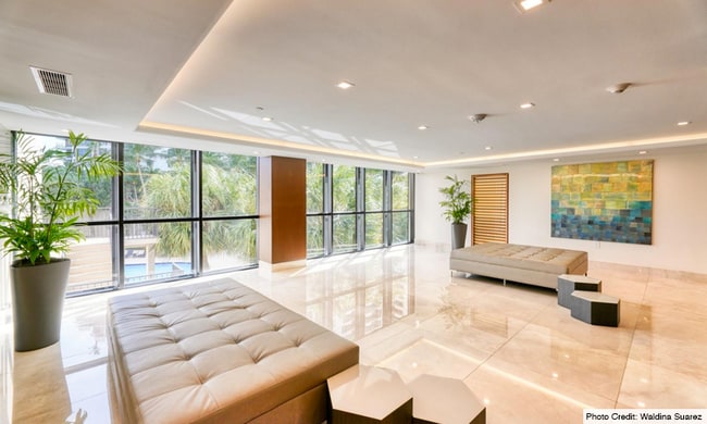 Building Photo - 540 Brickell Key Dr