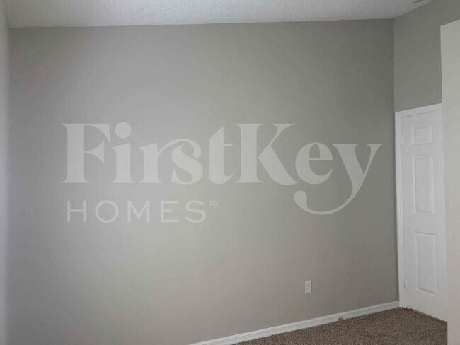 Building Photo - 7575 Groveoak Dr