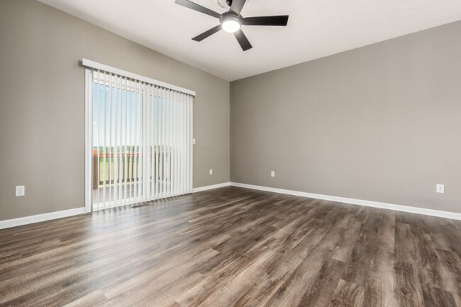 Building Photo - 280 Autumn Ridge Cir