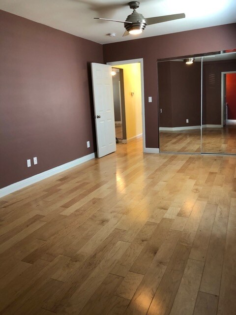 Building Photo - 504 Roosevelt Ave