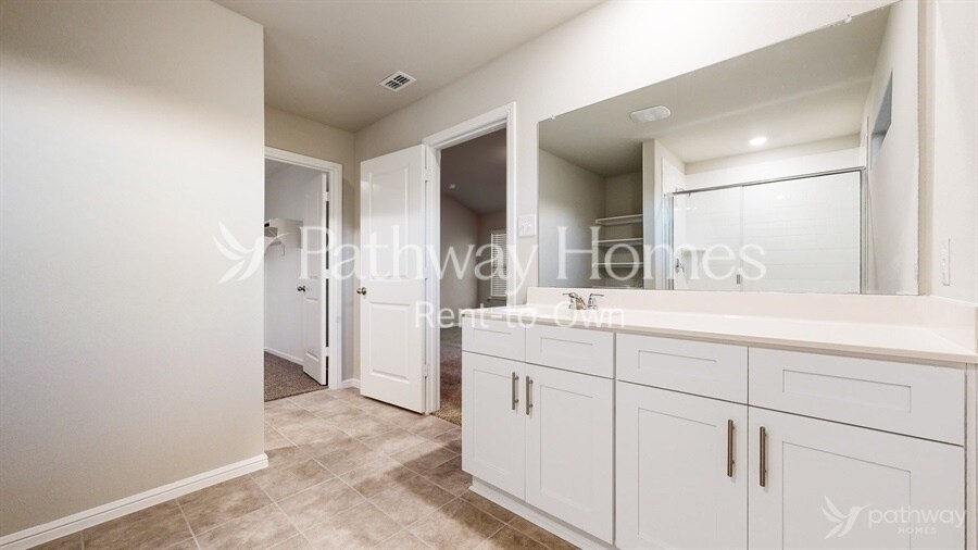 Building Photo - 1600 Vandemere Ct