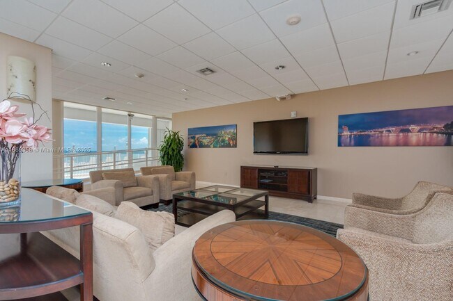 Building Photo - 1200 S Ocean Blvd