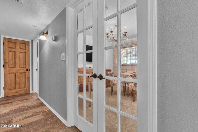 Building Photo - 6621 E 4th St