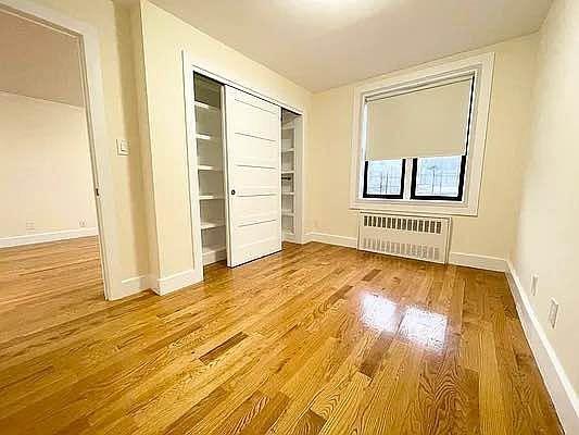 Building Photo - 3 bedroom in Bronx NY 10463