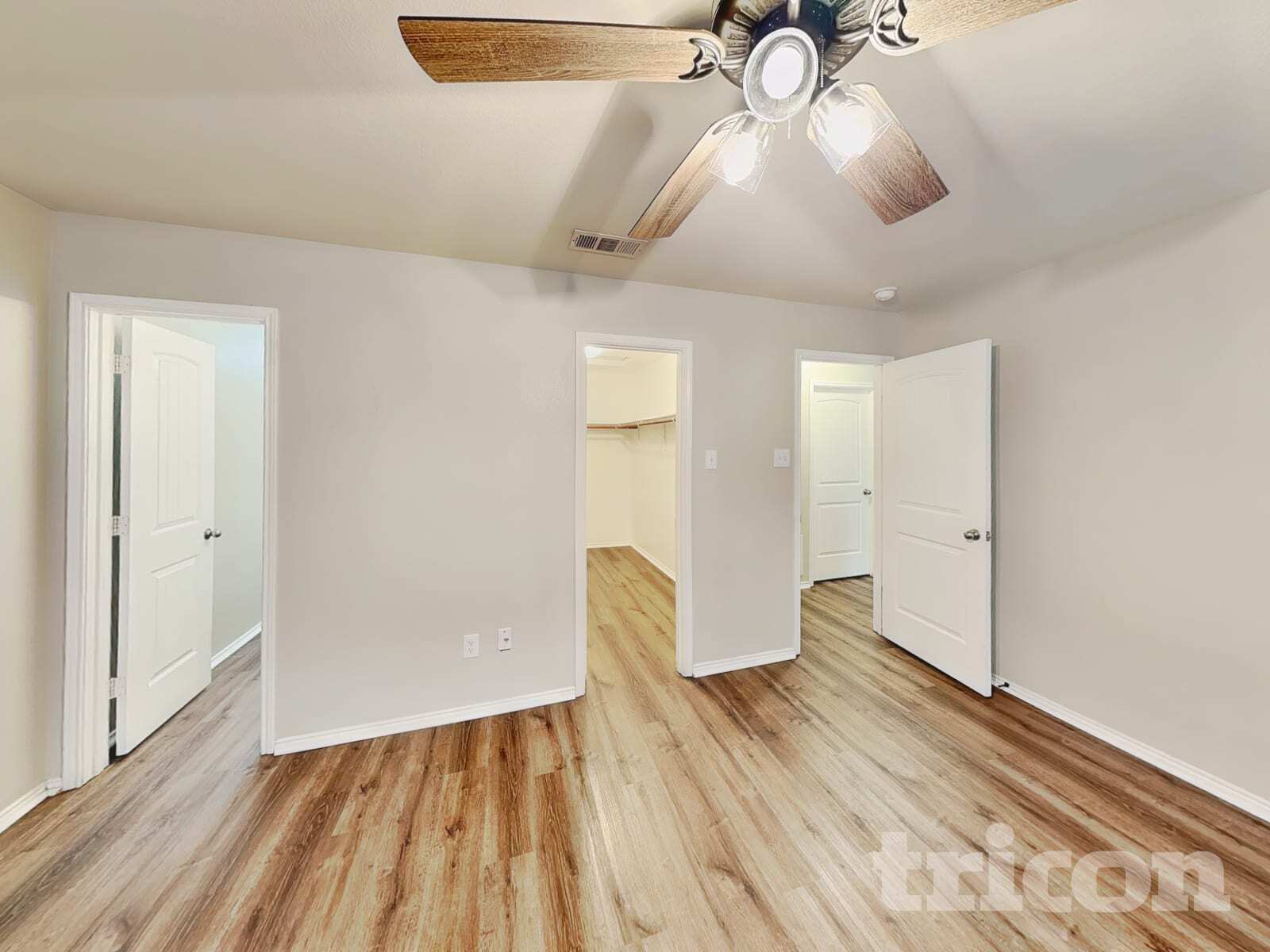 Building Photo - 208 Silver Spur Dr