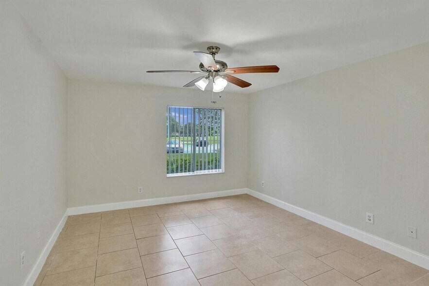 Building Photo - 12650 Vista Isles Dr