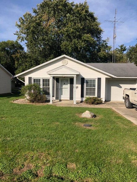 Primary Photo - 423 N Emmett St