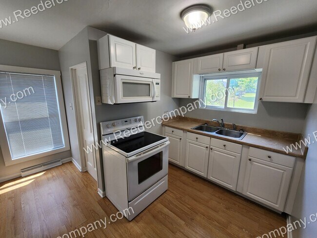 Building Photo - Charming 2 Bedroom Home in Hebron