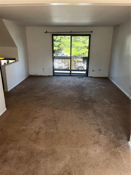 Building Photo - 121 Bellwood Ct