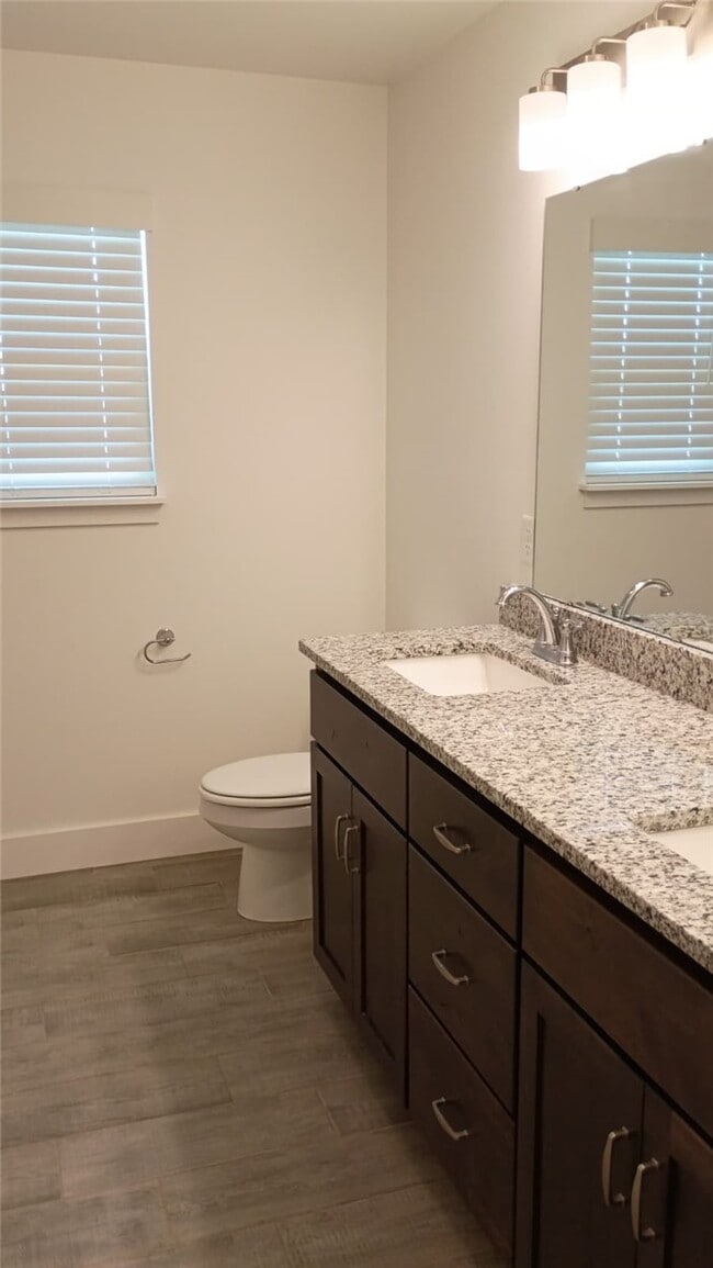 Building Photo - 2141 Bluebonnet Ln