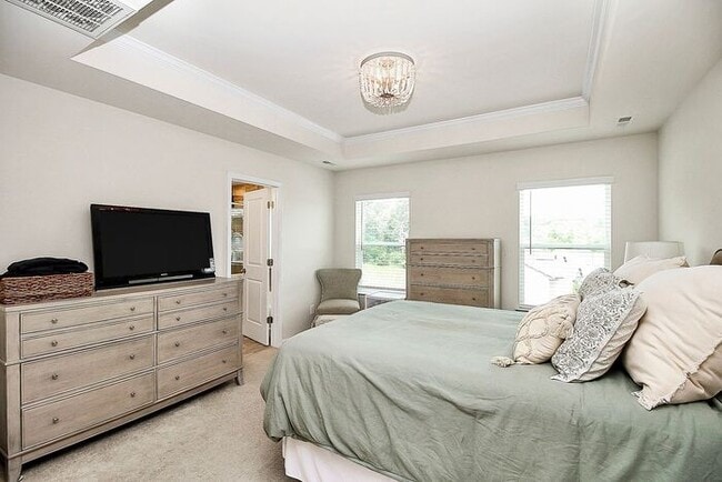 Building Photo - Beautiful Corner Lot 3BD/2.5BA w/ Fenced Yard