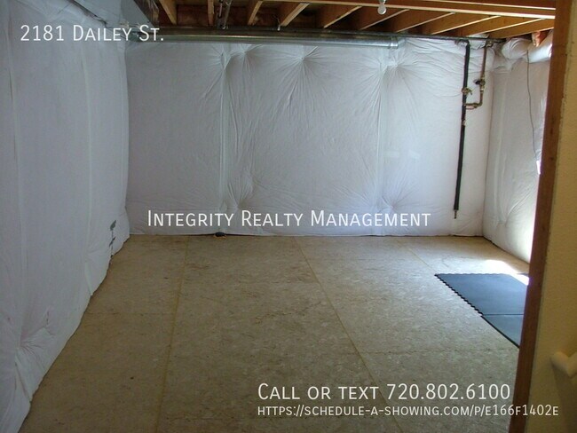 Building Photo - 2181 Dailey St