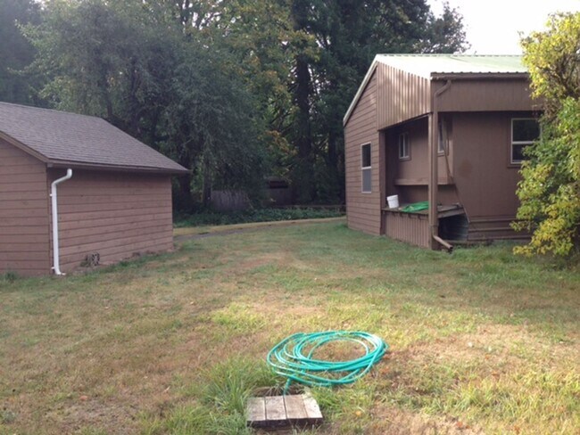 Building Photo - Riverfront property in Coast Range