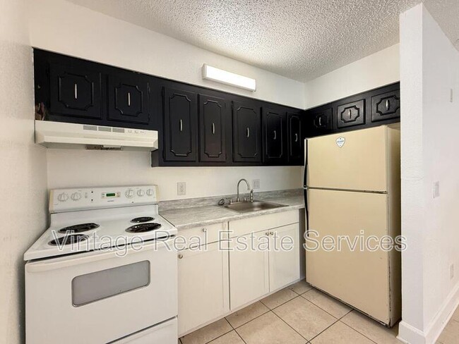 Building Photo - 3301 58th Ave S