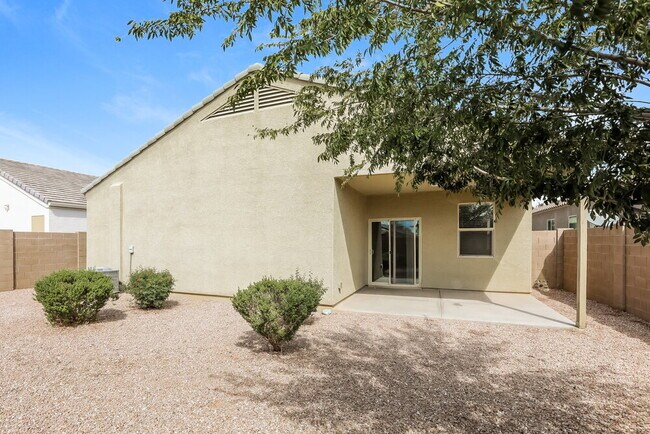 Building Photo - 4621 E Fire Opal Ln