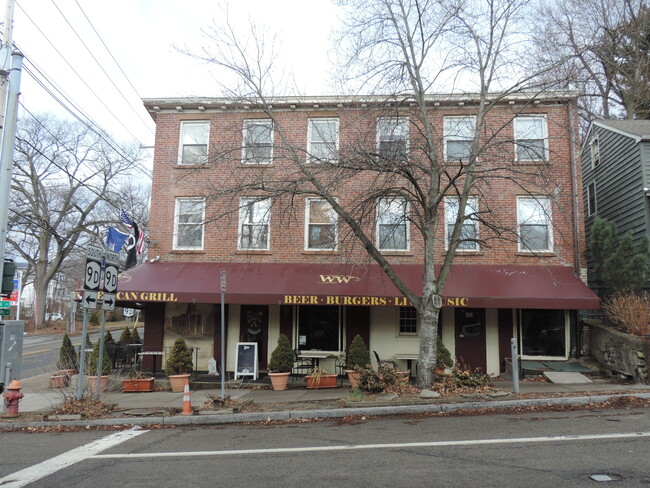 Primary Photo - 184 Main St